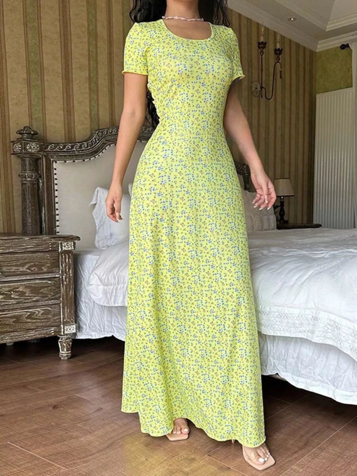 Floral Print Short Sleeve Maxi Dress - alternate view 10