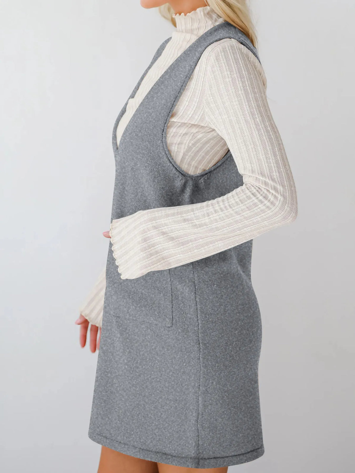 Sleeveless Knit Dress with Pockets - alternate view 9