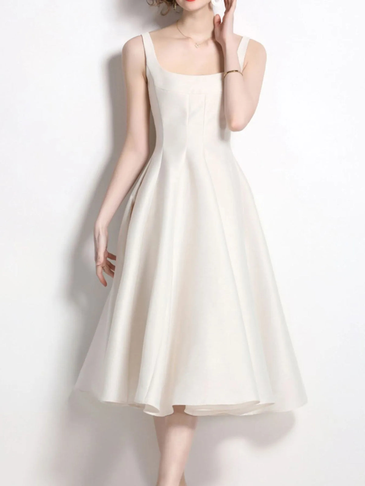 A-Line Silhouette Midi Sleeveless Dress