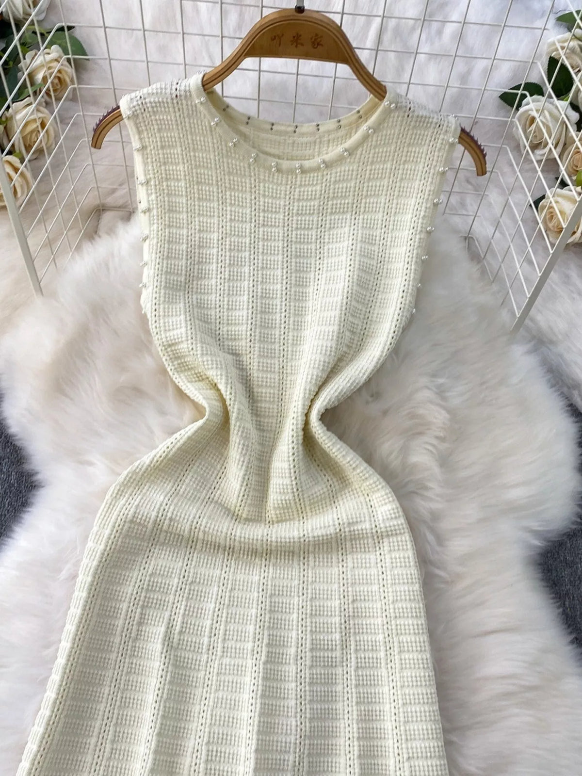Textured Knit Sleeveless Midi Dress - alternate view 8