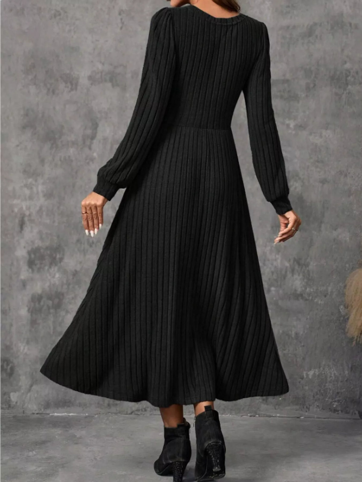 Ribbed Knit Long Sleeve A-Line Midi Dress - alternate view 5