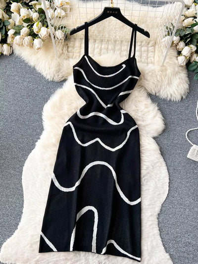 Wave Pattern Knit Midi Dress - alternate view 11