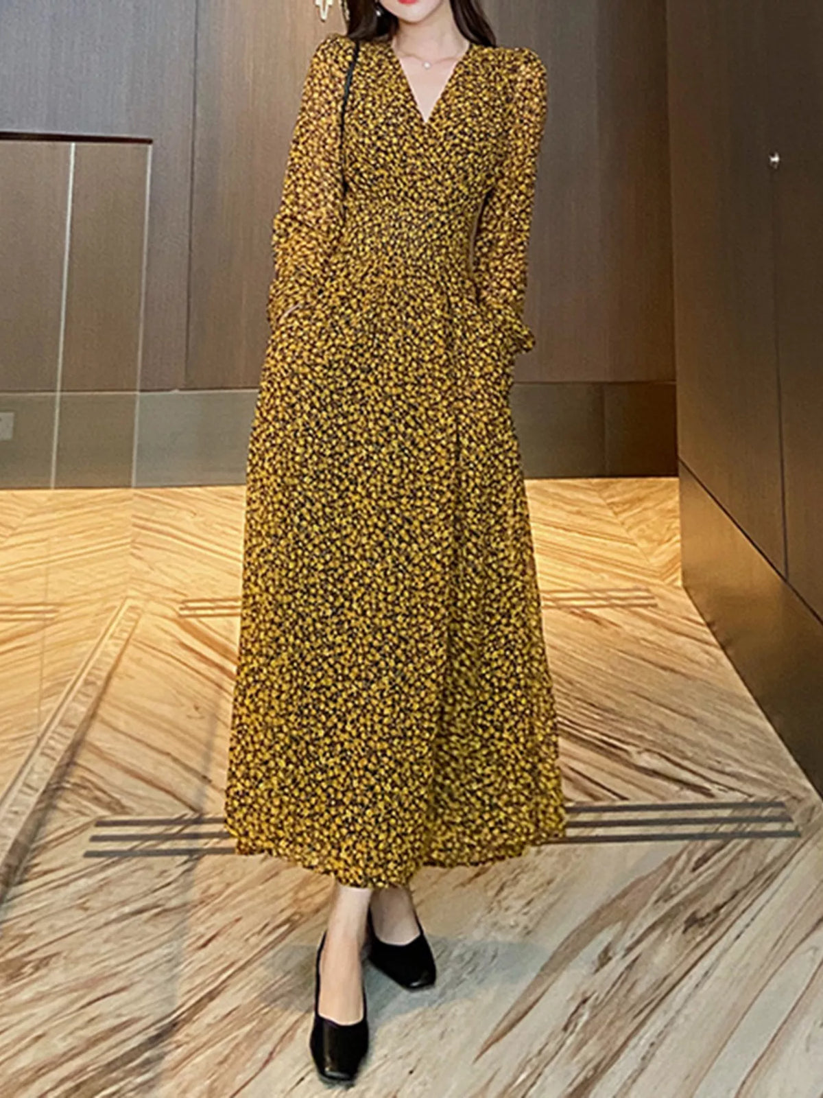 Floral Print Long Sleeve Dress - alternate view 3