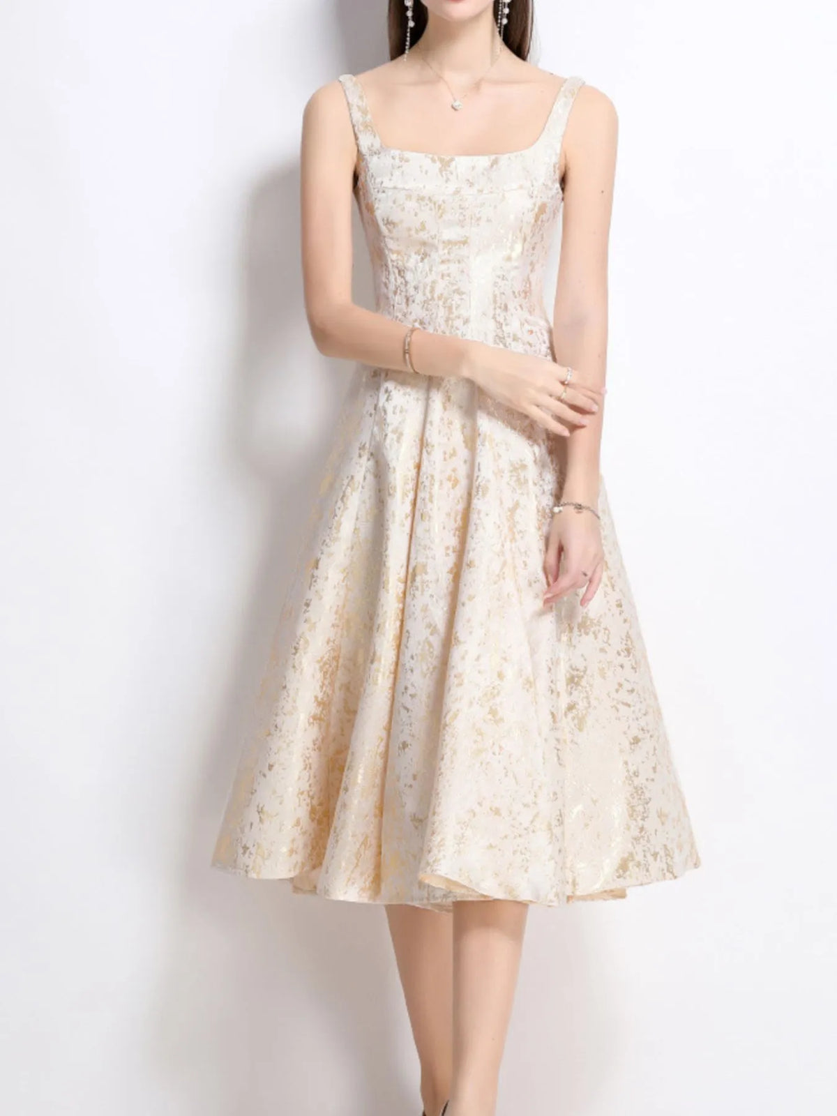 Floral A-Line Sleeveless Midi Dress - alternate view 3