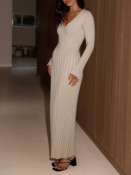 Ribbed Knit V-Neck Long Sleeve Maxi Dress - alternate view 3