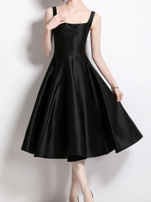 A-Line Silhouette Midi Sleeveless Dress - alternate view 4