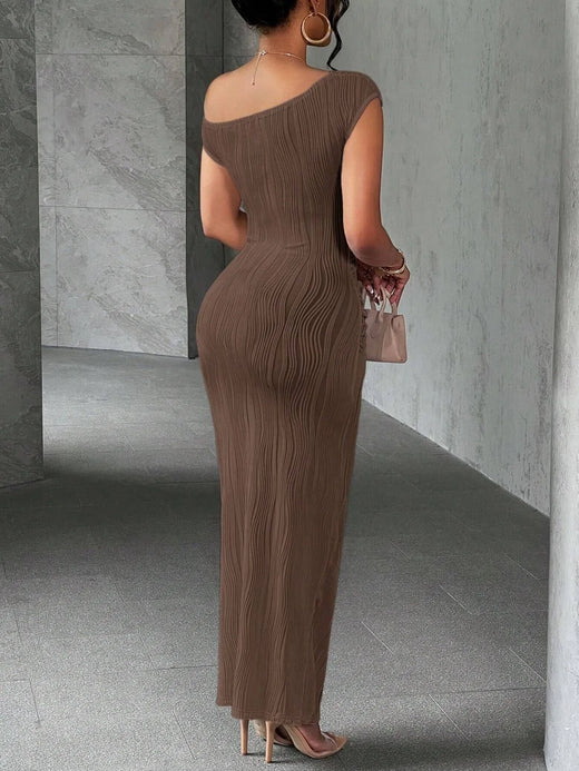 Textured Single Shoulder Bodycon Maxi Dress - alternate view 5
