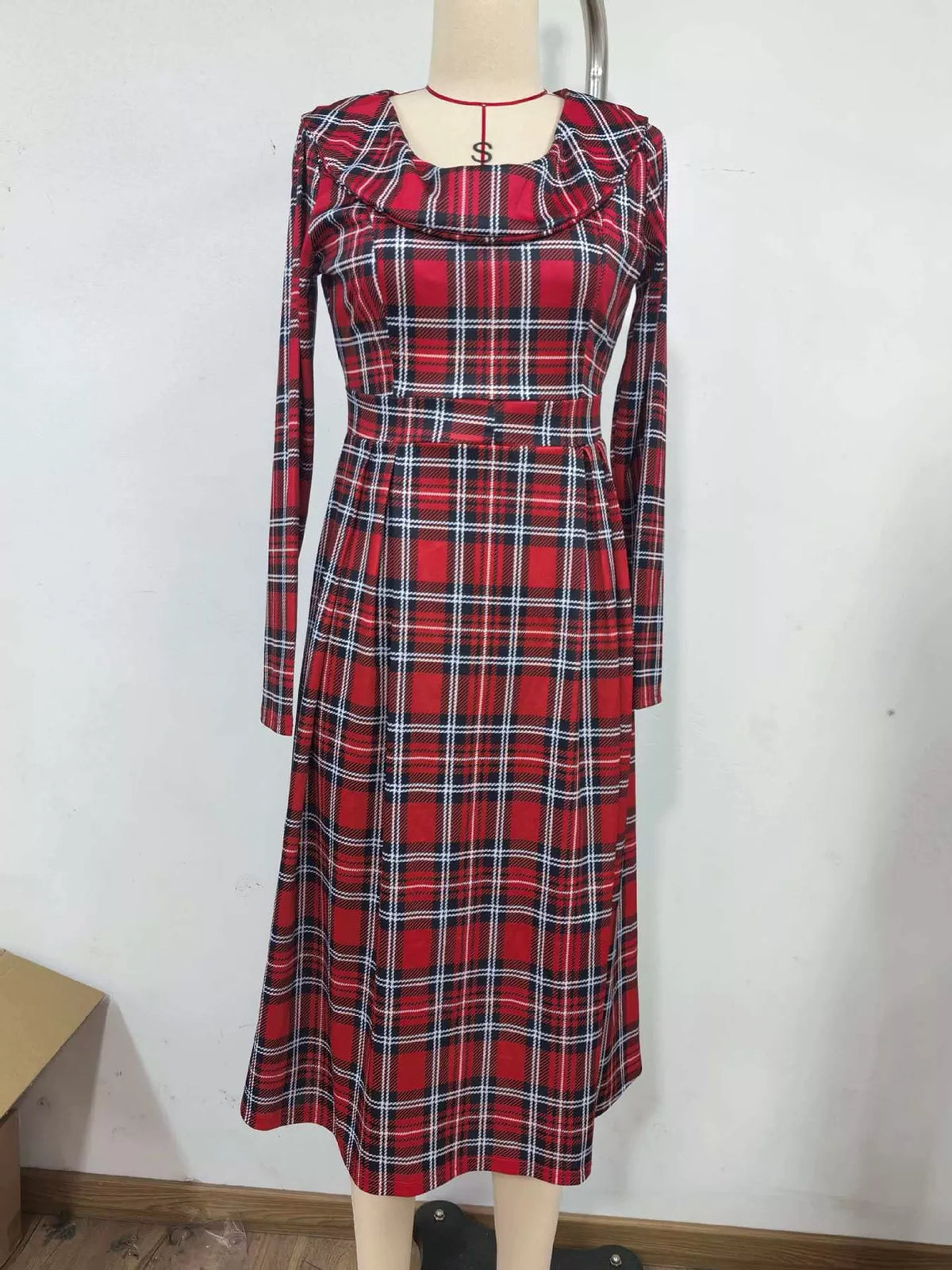 Vintage Plaid Long Sleeve Midi Dress - alternate view 2