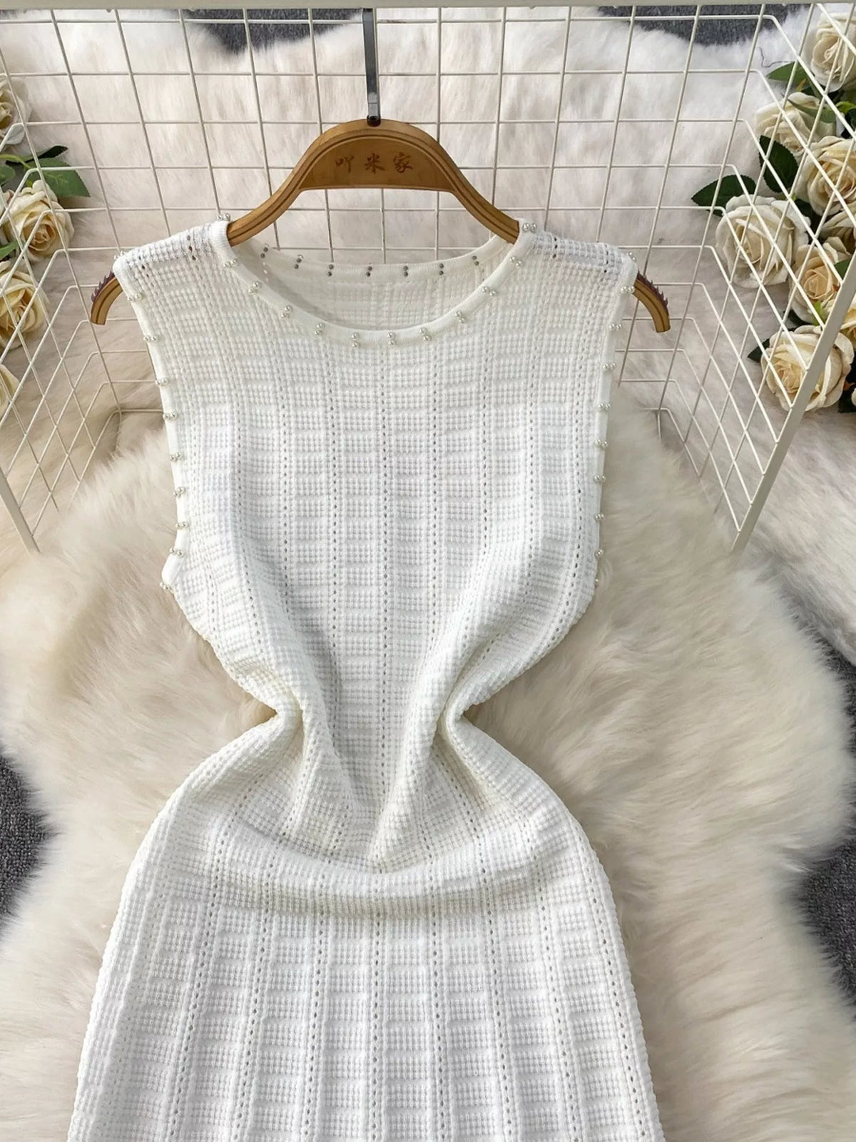 Textured Knit Sleeveless Midi Dress - alternate view 18