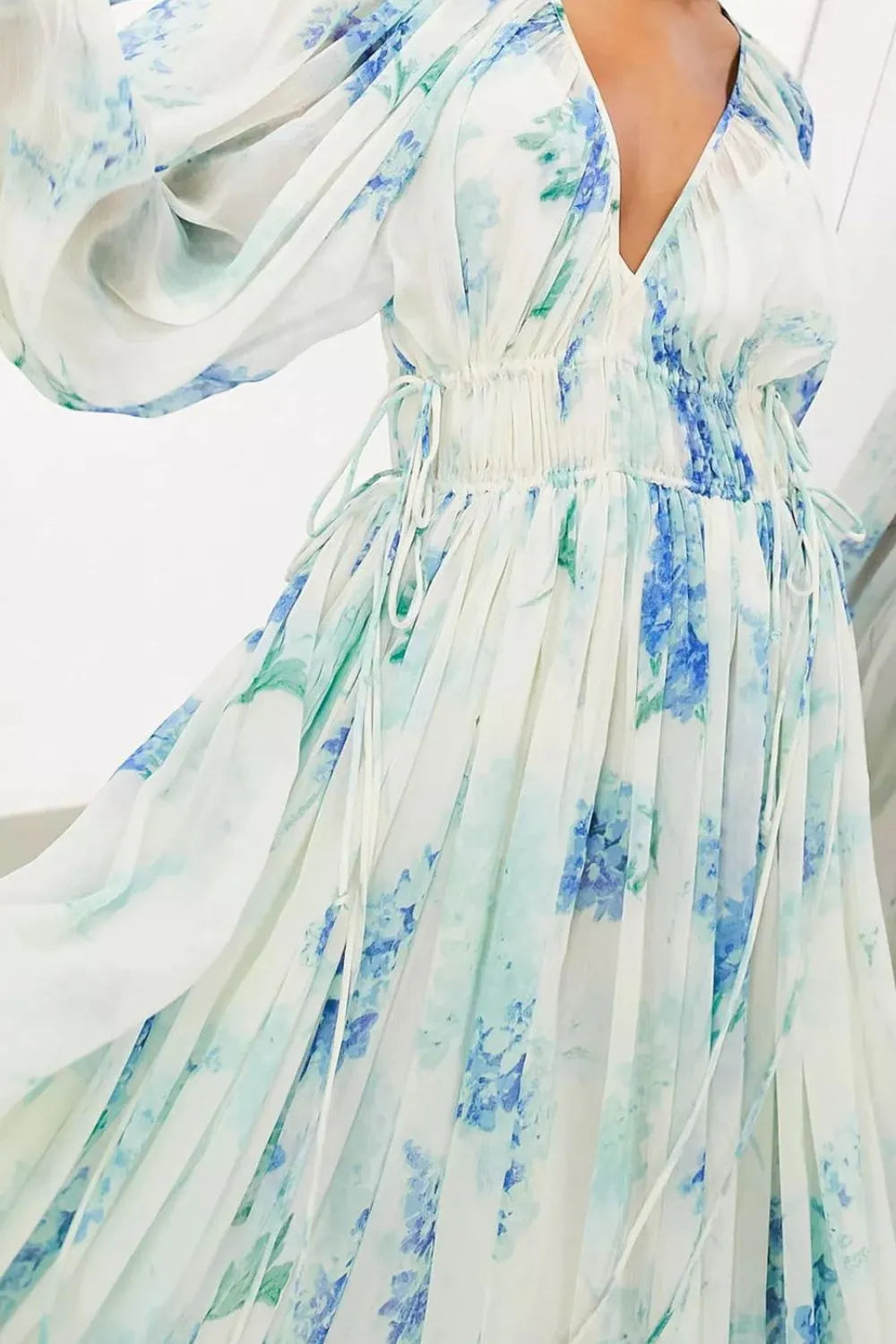 Floral Print Bohemian Maxi Dress with Balloon Sleeves - alternate view 3