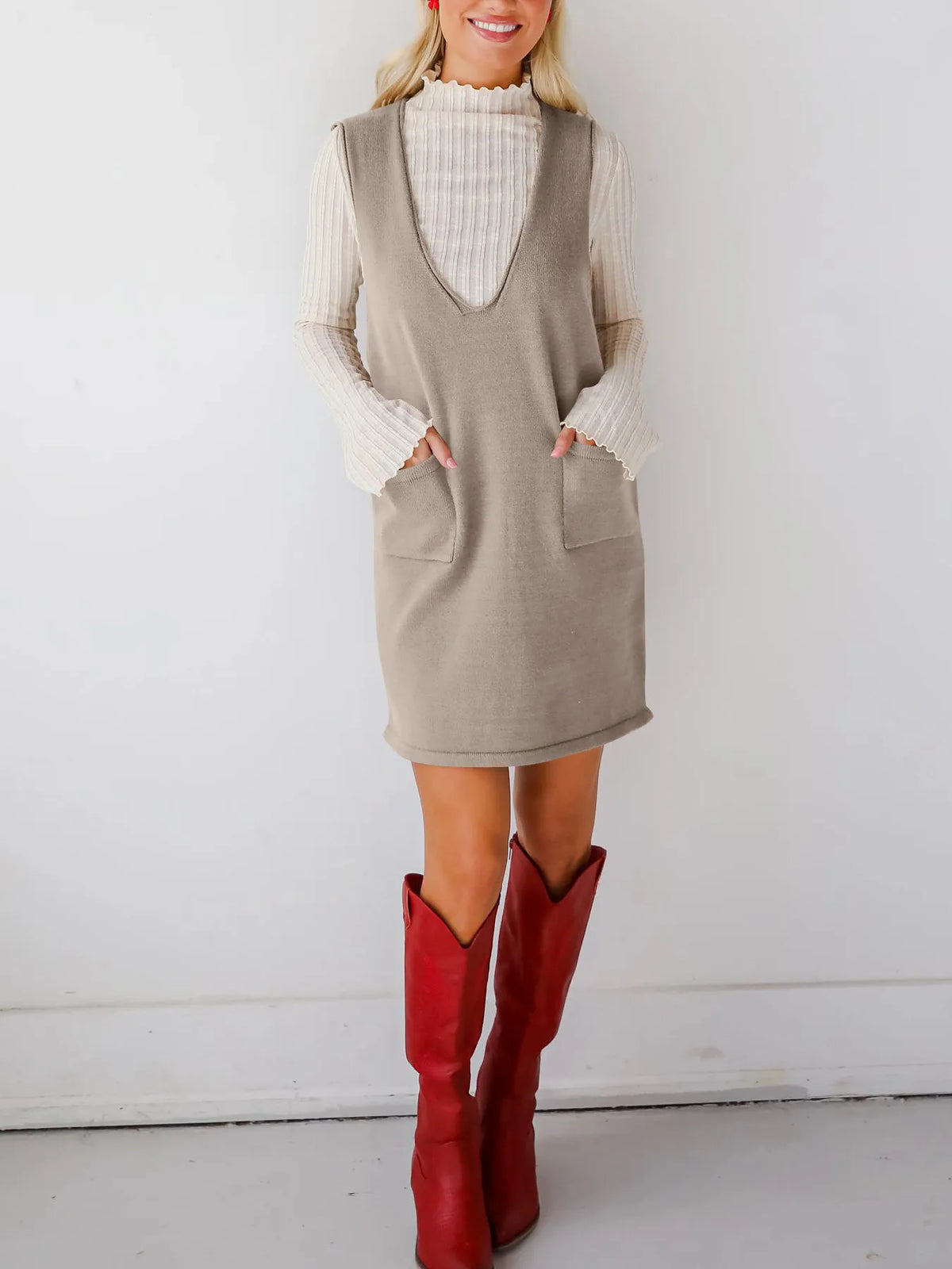 Sleeveless Knit Dress with Pockets - alternate view 21